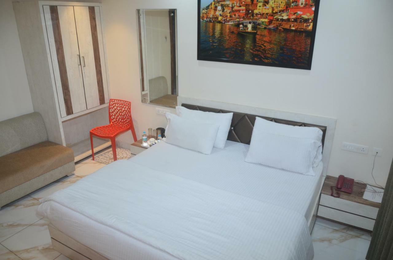 Hotel Tamilnadu Kashi Varanasi Exterior photo